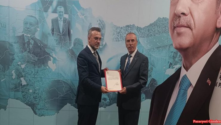 31 Mart Yerel Seçimleri öncesi AK Parti Pazaryeri’nde bayrak değişimi