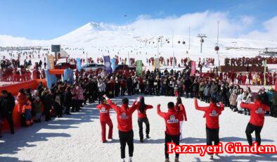 Erciyes Kış Festivali görsel şölen yaşattı