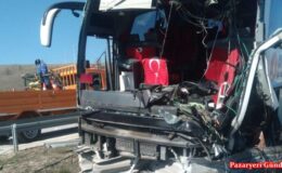 Bozüyük’te yolcu otobüsü bariyerlere çarptı; 14 yaralı