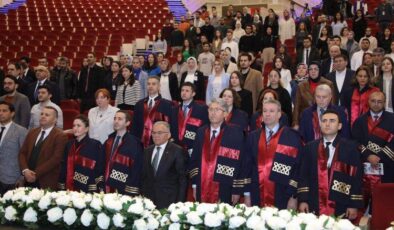 Erciyes Üniversitesi’de Tıp Bayramı töreni