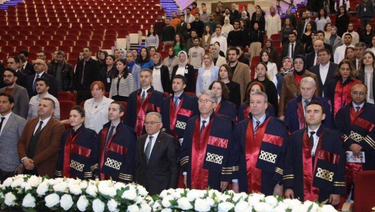 Erciyes Üniversitesi’de Tıp Bayramı töreni