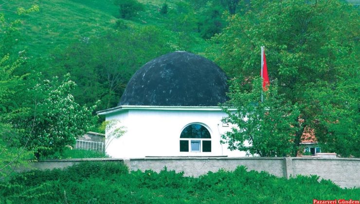 Kamuran Gazi Türbesi