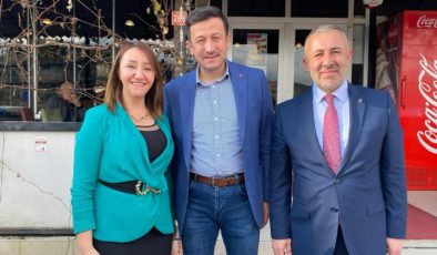 Başkan Tekin AK Parti Bilecik Gençlik Kolları Kongresine katıldı