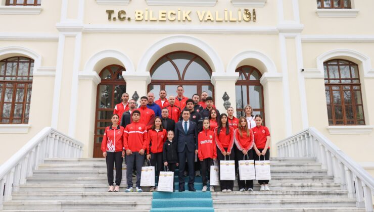 Vali Şefik Aygöl, Bilecik’in Gururu Sporcuları Ağırladı