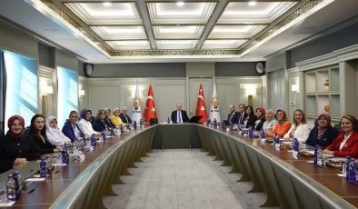 Cumhurbaşkanı Erdoğan, AK Partili Kadın Belediye Başkanlarını Kabul Etti