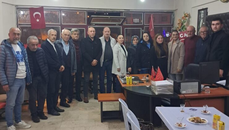 CHP İl Başkan Adayı Berna Pamukçu’dan Pazaryeri Çıkarması“Birlik, Beraberlik ve Değişim İçin Geliyoruz”