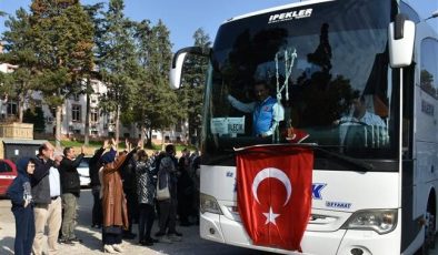 Bilecik Umrecilerini Uğurladı