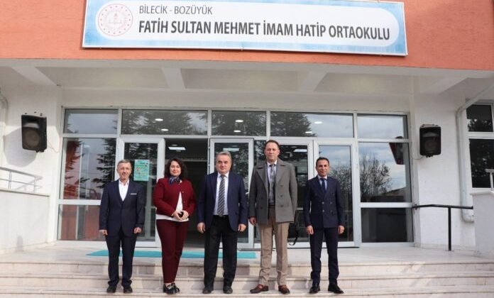 Bozüyük Kaymakamı Adem Öztürk’ten Okullara Moral Ziyareti