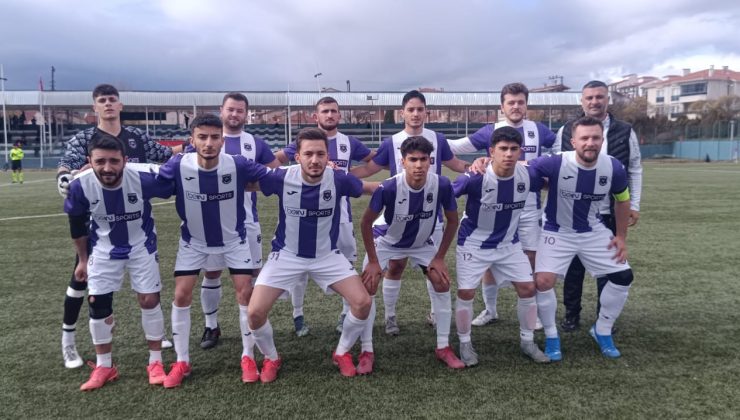 Kınıkspor ve Gölpazarıspor 3 Puanı Paylaştı: A Grubunda İlk Hafta Heyecanı Nefes Kesti