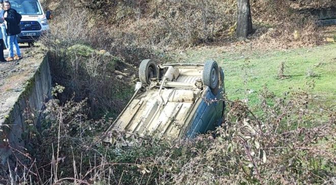 Esemen Köyü Yolunda Kaza: Araç Köprüden Düştü, Sürücü Yaralandı