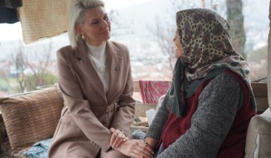 Aşevi Yemekleri Başkanın Eliyle Vatandaşlara Ulaştı