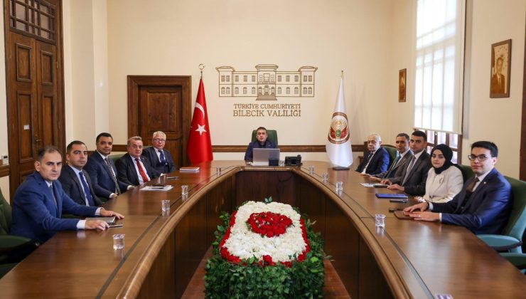 Vali Sözer, İlçe Kaymakamlarıyla Kamu Hizmetlerini Değerlendirdi