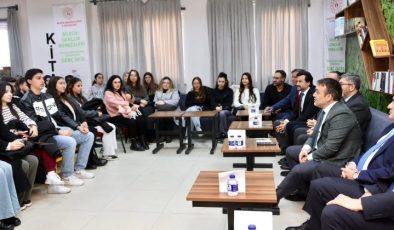 Vali Sözer’den Gençlere İlham Veren Ziyaret: “Geleceği Siz İnşa Edeceksiniz”