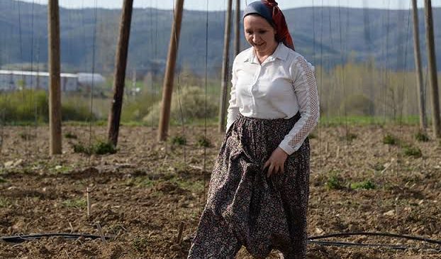 Bilecik Pazaryeri’nden Eskişehir Mihalgazi’ye şalvarlı destek!