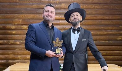 Dünyaca Ünlü Yazar Akif Manaf’a Doğayla Barış Ödülü