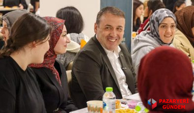 Vali Sözer’den Ramazan Sofrasında Gençlerle Gönül Köprüsü