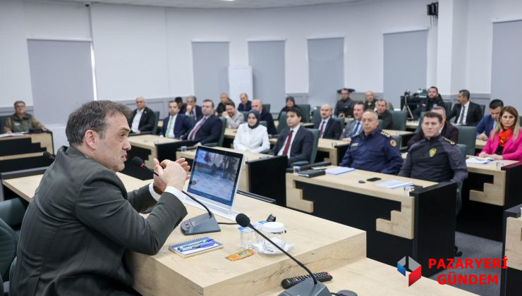 BİLECİK'TE SOKAK HAYVANLARI İÇİN KRİTİK TOPLANTI