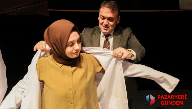 Bilecik'te Geleceğin Hekimleri Beyaz Önlüklerini Gururla Giydi