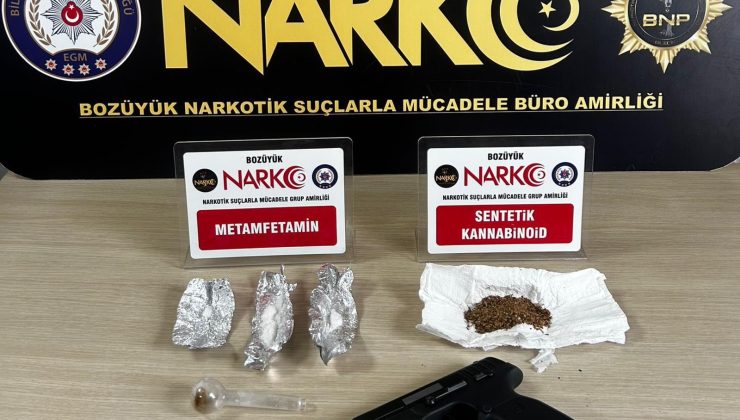 Bilecik'te Narkotik Operasyonu: Uyuşturucu ve Silah Ele Geçirildi!