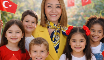 Başkan Tekin’den 23 Nisan Mesajı: “Geleceğimiz Çocuklarımızın Ellerinde Yükseliyor”