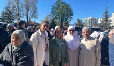 Bilecik’ten Kutsal Yolculuğa İlk Uğurlama: Gözyaşı, Dua ve Büyük Heyecan