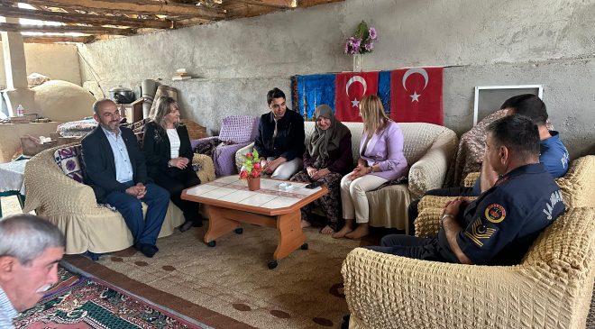 Refiye Anne Bayramda Yalnız Kalmadı