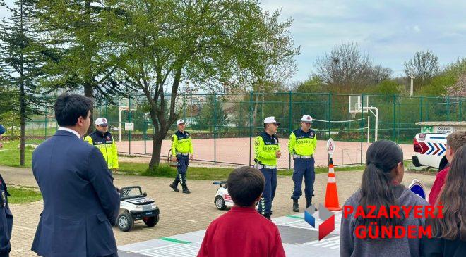Kaymakam Kara’dan miniklere hayat kurtaran uyarı: “trafik kuralları geleceğinizi korur”