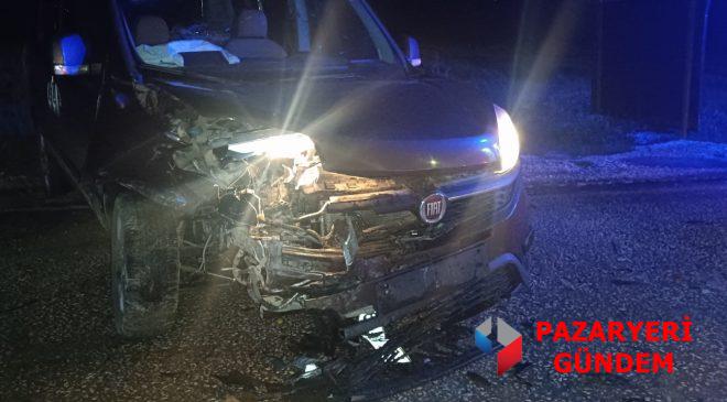 PAZARYERİ’NDE TRAFİK KAZASI: 3 YARALI