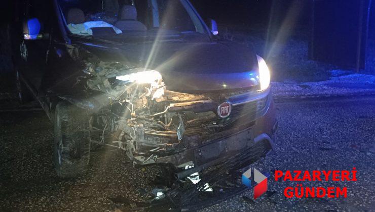 PAZARYERİ’NDE TRAFİK KAZASI: 3 YARALI