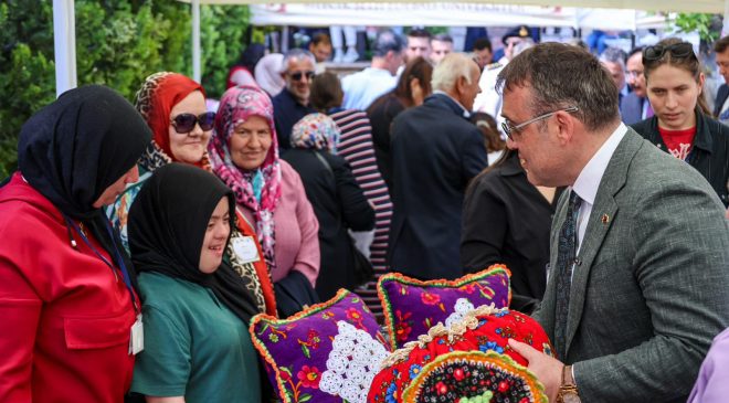 Bilecik’te Hayat Boyu Öğrenme Haftası Yıl Sonu Sergisi Açıldı