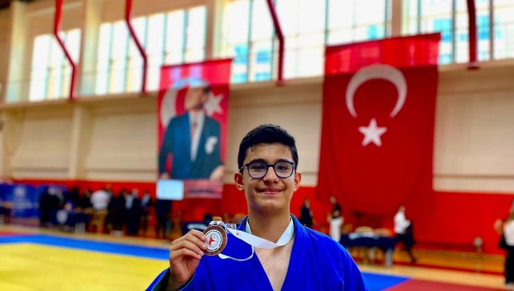 BİLECİKLİ SPORCU TÜRKİYE ÜÇÜNCÜSÜ OLDU