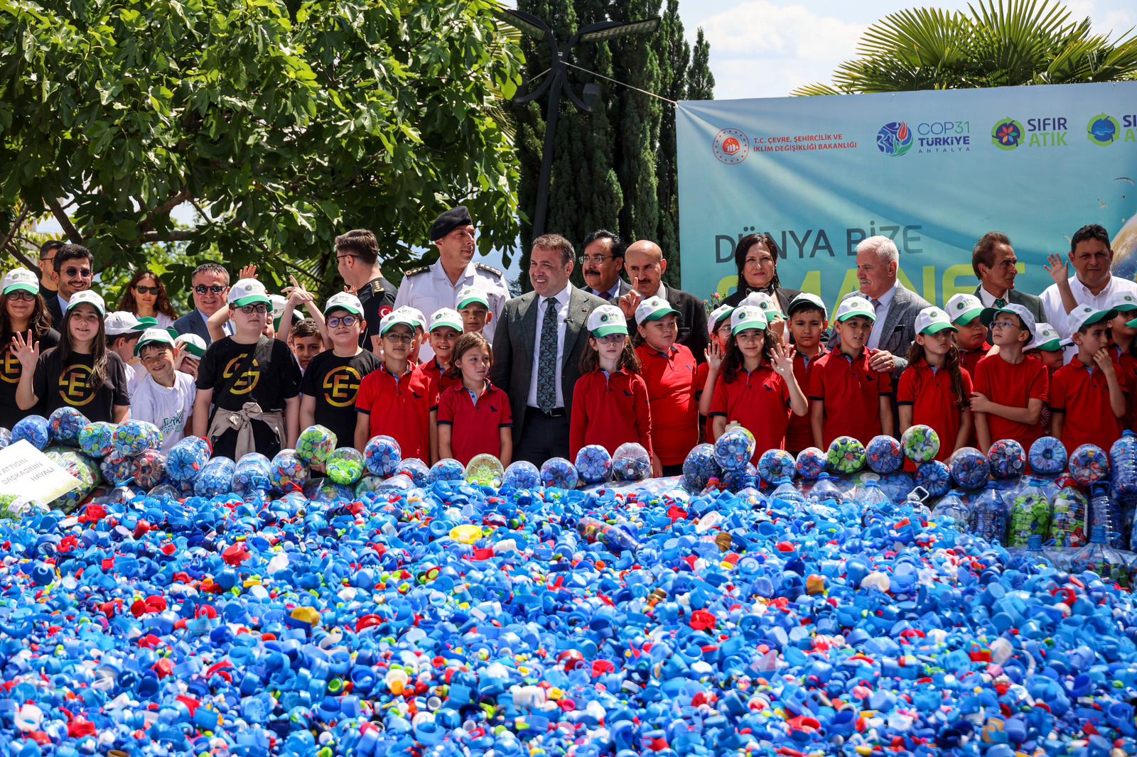 Bilecik’te 5 Ton Plastik Kapak Toplandı, Engellilere Umut Olacak
