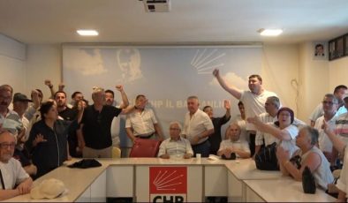 BİLECİK’TE CHP BİNASINDA GERGİN ANLAR