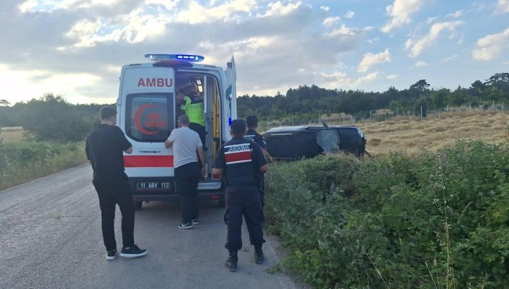 KAMYONET TARLAYA DEVRİLDİ: 1 YARALI