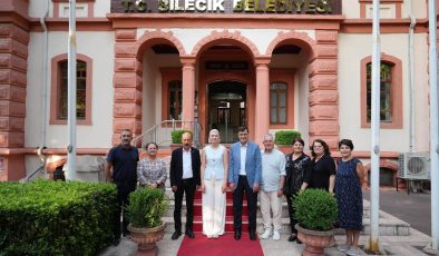 KÜTAHYA BELEDİYE BAŞKANI EYÜP KAHVECİ’DEN GÖREVDEN ALINAN İL BAŞKANINA DESTEK