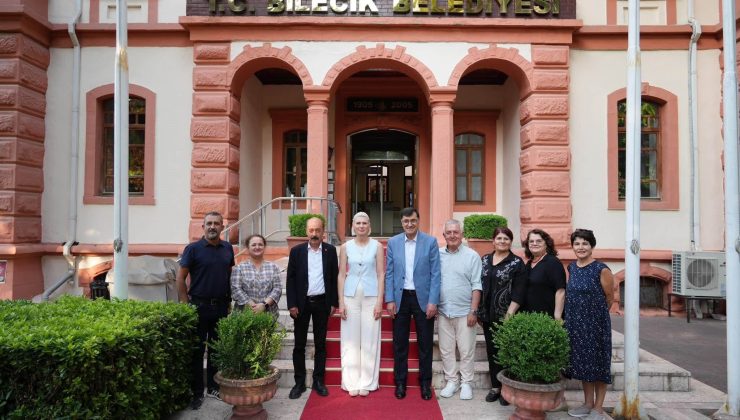 KÜTAHYA BELEDİYE BAŞKANI EYÜP KAHVECİ’DEN GÖREVDEN ALINAN İL BAŞKANINA DESTEK