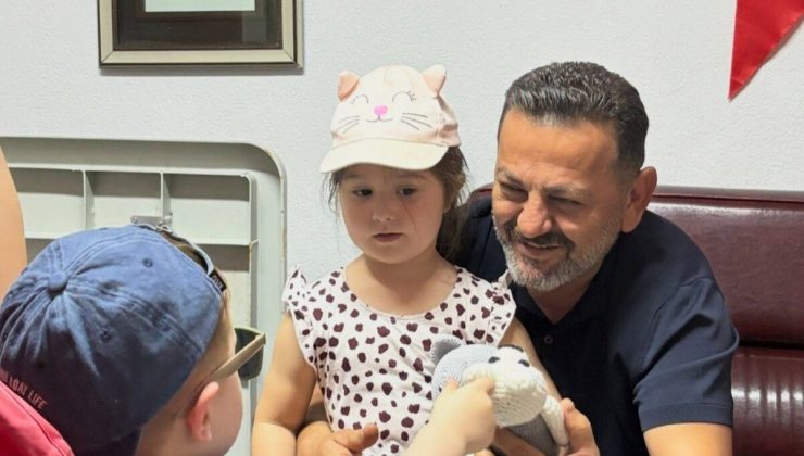 MAKAMIN EN ÖZEL MİSAFİRLERİ MİNİKLER OLDU