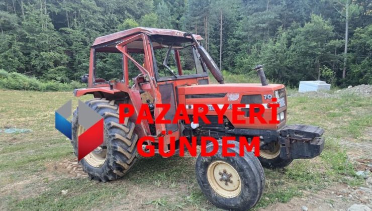 Pazaryeri’nde traktör devrildi: Sürücü yaralandı