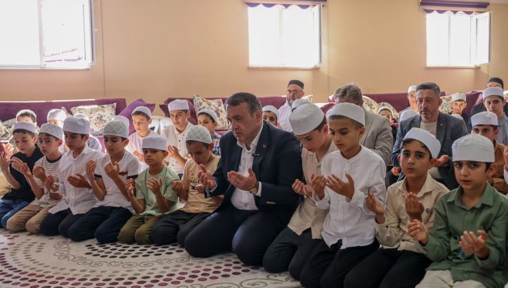 VALİ SÖZER HAFIZ ADAYLARIYLA BİR ARAYA GELDİ