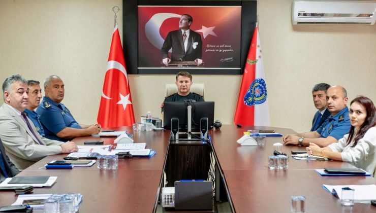 BİLECİK EMNİYETİNDE AYLIK DEĞERLENDİRME TOPLANTISI