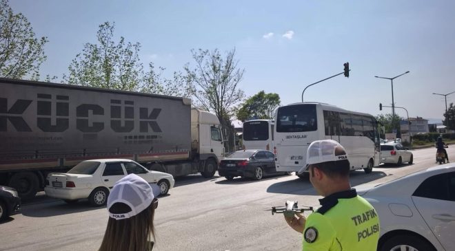 BİLECİK’TE TRAFİK DENETİMİNE DRONE DESTEĞİ