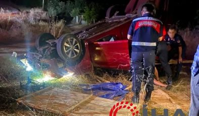 Bilecik Pazaryeri Yolunda Otomobil Şarampole Yuvarlandı: 3 Yaralı