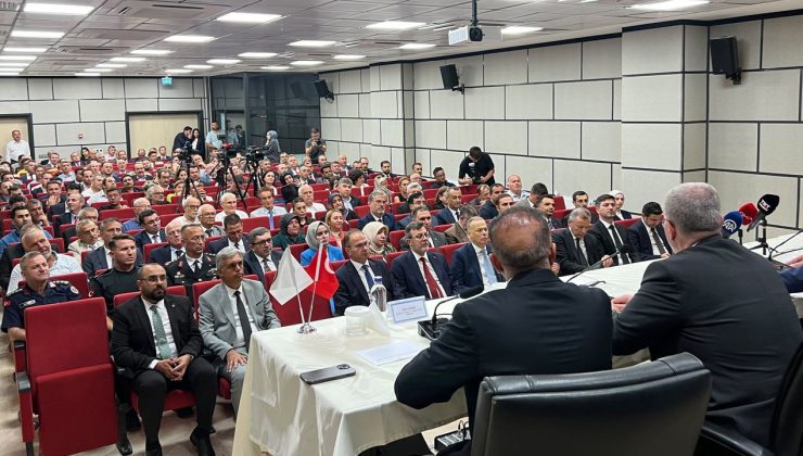 BOLAT: ” MAL İHRACATIMIZI 273,2 MİLYAR DOLARA YÜKSELTEREK CUMHURİYET TARİHİMİZİN EN YÜKSEK İHRACAT SEVİYESİNE ULAŞTIK